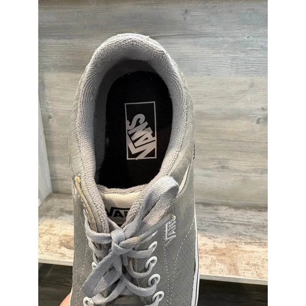 Vans Mens Low Top Sneakers Gray Textured Logo Casual Lace‎ Up Shoes Size 8
